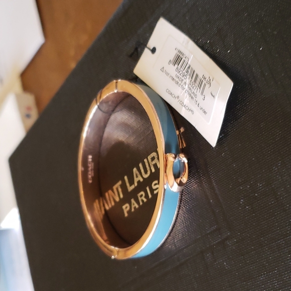 100% Authentic Coach bracelet NWT (made this into a bundle read description) - Picture 2 of 10